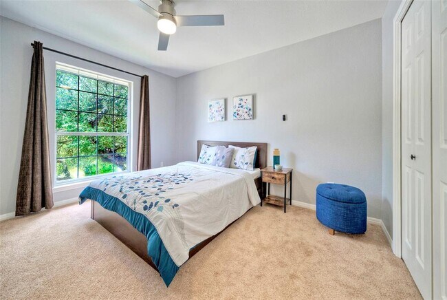 Building Photo - 3002 Barton Point Cir