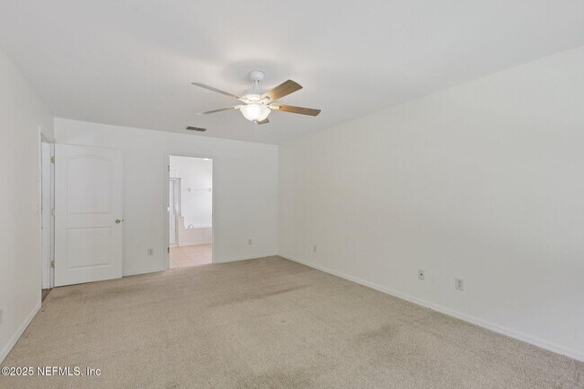 Building Photo - 350 Turtle Dove Dr