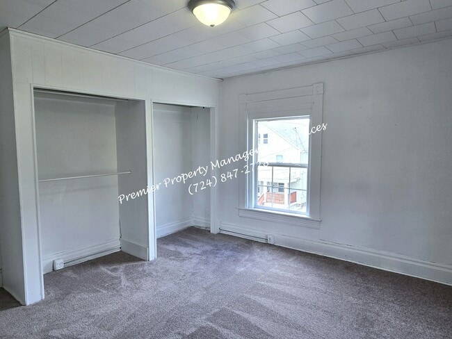 Building Photo - 416 E Reynolds St