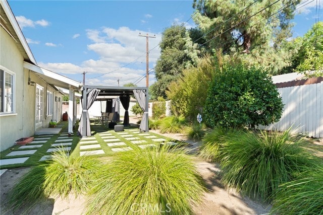 Building Photo - 2508 N Canyada Ave