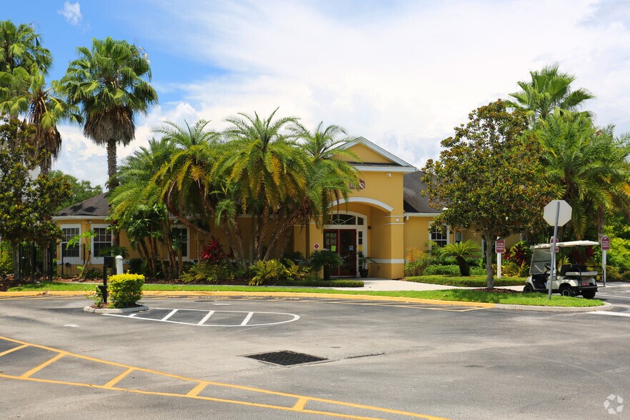 Villa Valencia 8100 Claire Ann Dr Orlando FL 32825 Apartment Finder