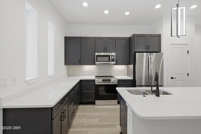 Building Photo - 8 Second Path Unit A
