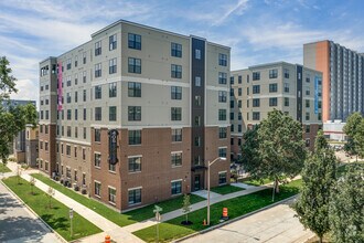 Building Photo - 405 Stoughton