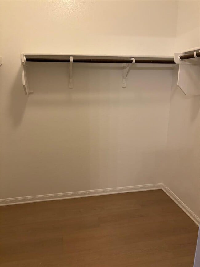 Building Photo - 1602 Atlas Rd