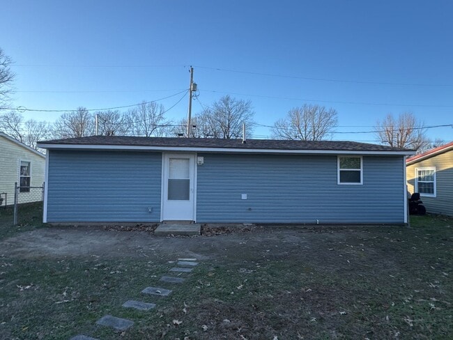 Building Photo - Newly Remodeled House in Paducah