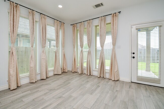 Building Photo - 3707 Brampton Island Dr