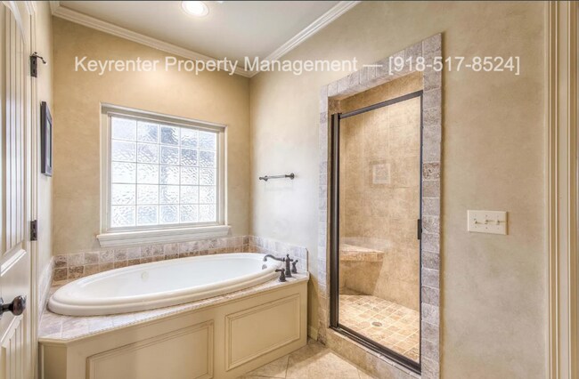 Building Photo - 5 Bed 4 Bath Rental Home Bixby