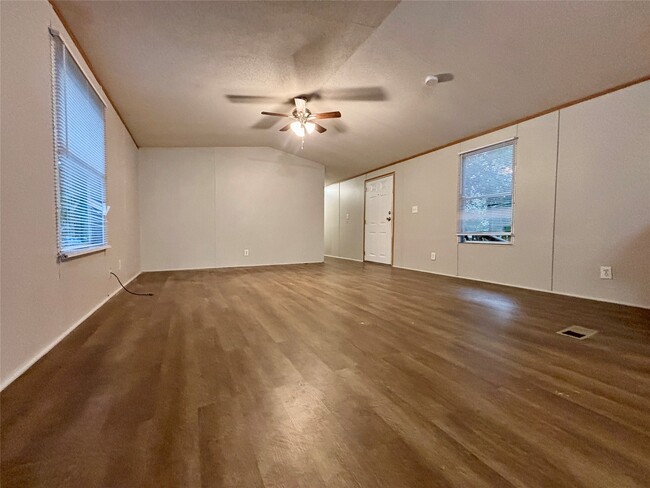 Building Photo - 13295 Pecan Tree Dr