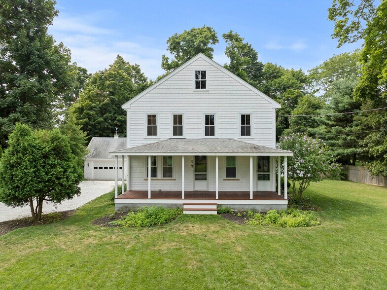 Building Photo - 17 Lovers Ln