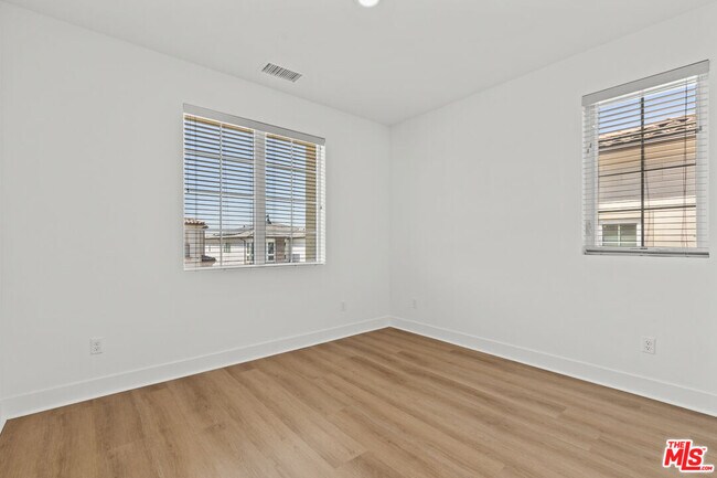 Building Photo - 20723 Deer Grass Ct