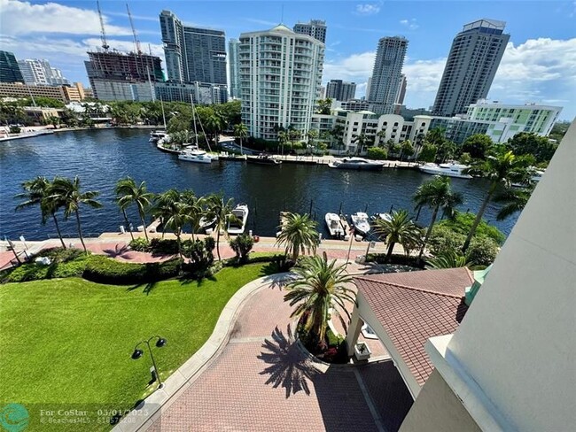 Building Photo - 610 W Las Olas Blvd