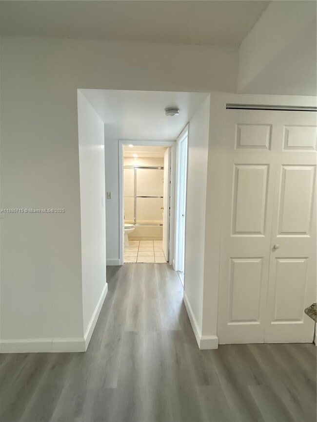 Building Photo - 12219 SW 14th Ln