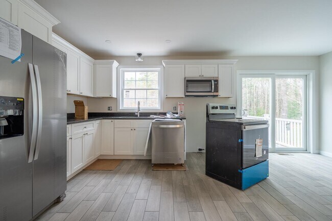 Building Photo - 86 Reservoir Dr