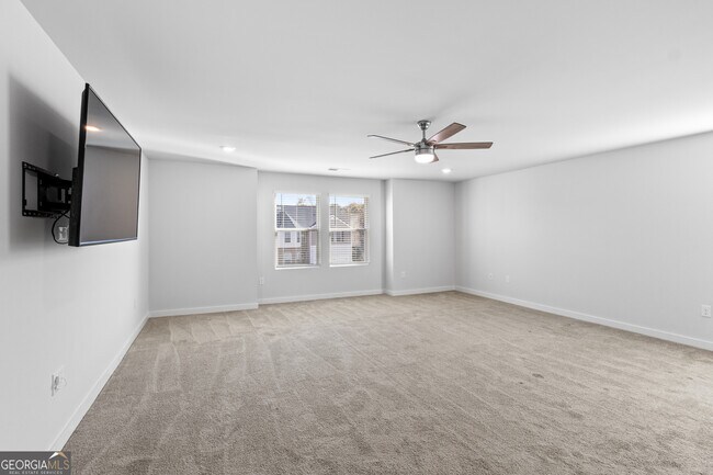 Building Photo - 583 Overlook Rd