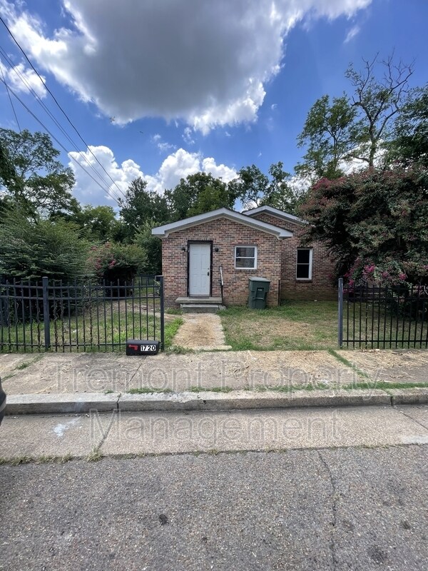 Primary Photo - 1720 Portland St