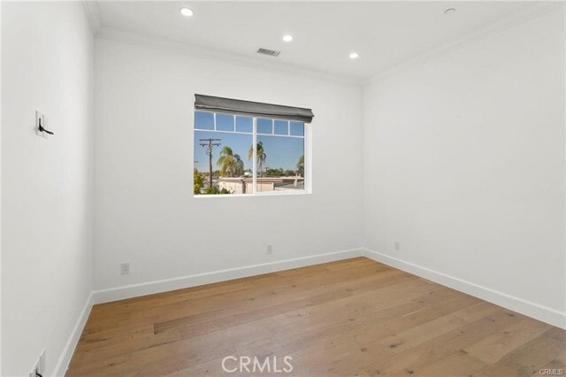 Building Photo - 5537 Vanalden Ave