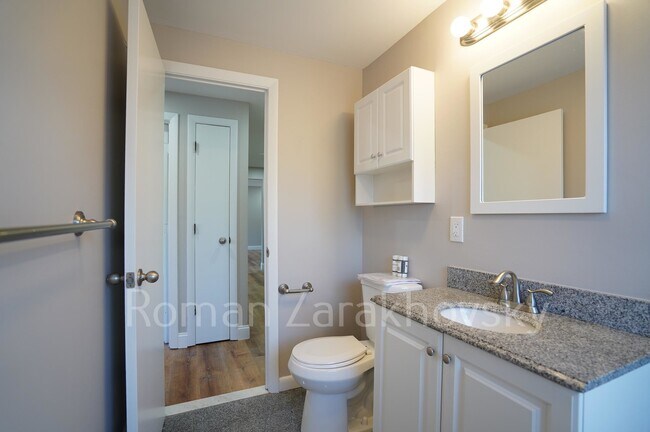 Building Photo - 394 Langley Rd