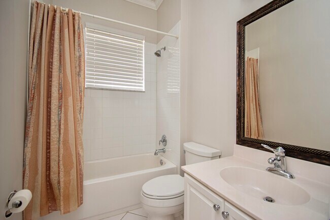 Building Photo - 10265 Isle Wynd Ct