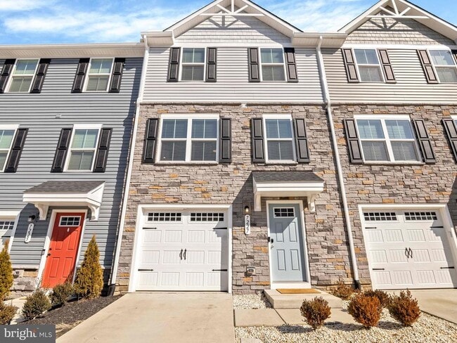 Building Photo - 7227 Potomac Ter