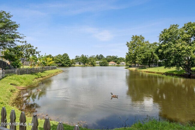 Building Photo - 11546 Twin Oaks Trail