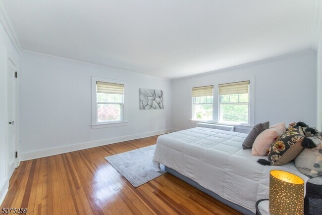Building Photo - 69 Gordonhurst Ave