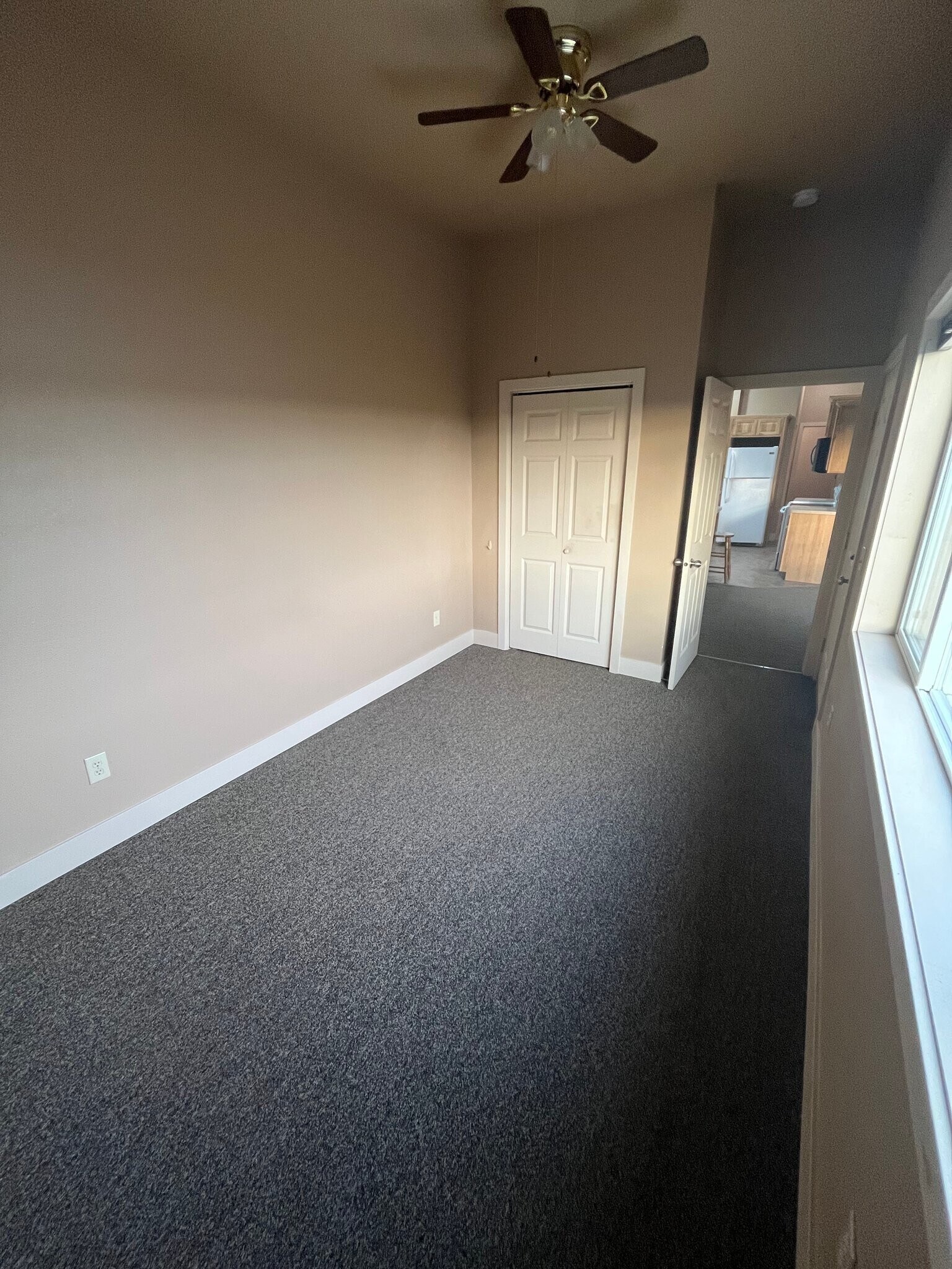 Building Photo - 5918 S Frontage Rd