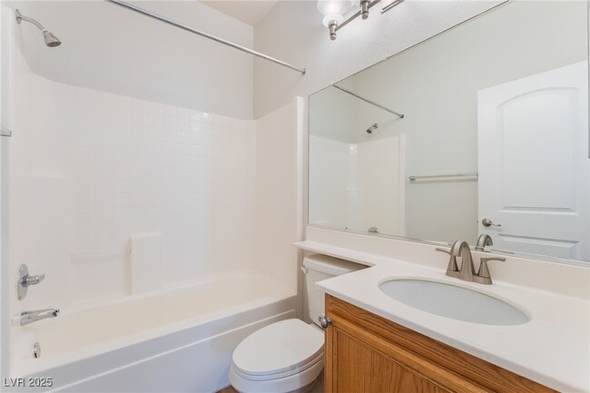 Building Photo - 8729 Shady Pines Dr