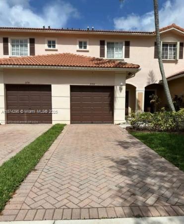 Primary Photo - 5753 Isles Cir