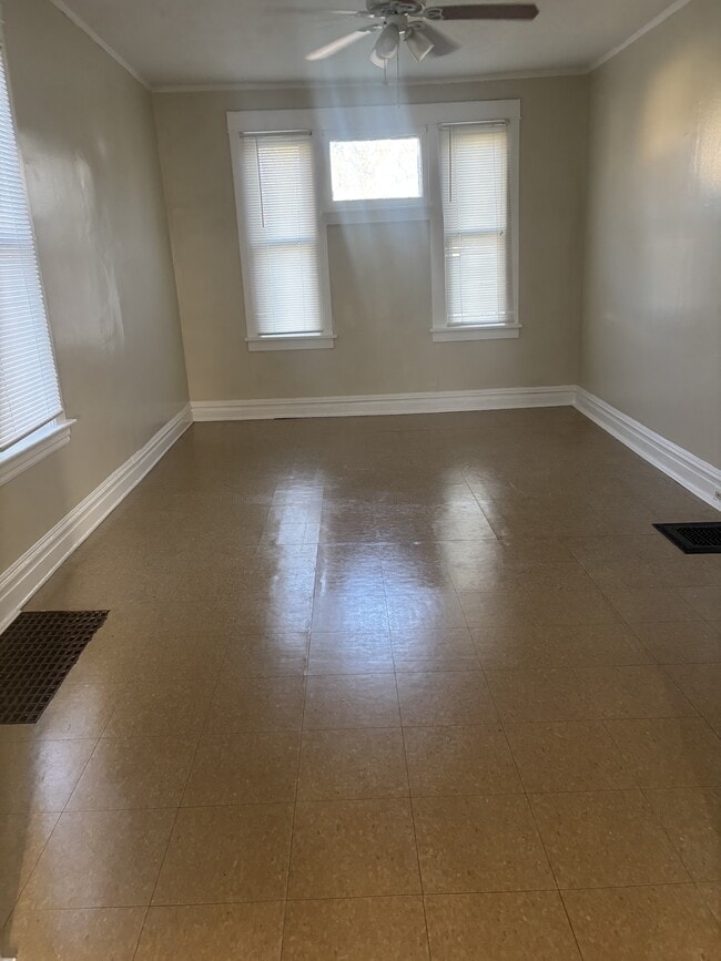 Building Photo - 957 Dorchester Ave SW