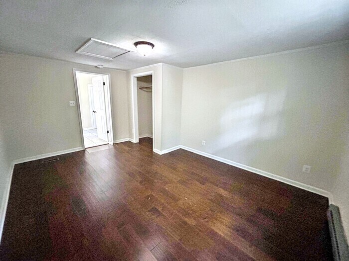 Building Photo - 146 Van Horn Ln