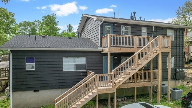 Building Photo - 830 W Caraway St