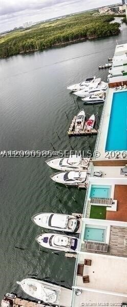 Building Photo - 400 Sunny Isles Blvd