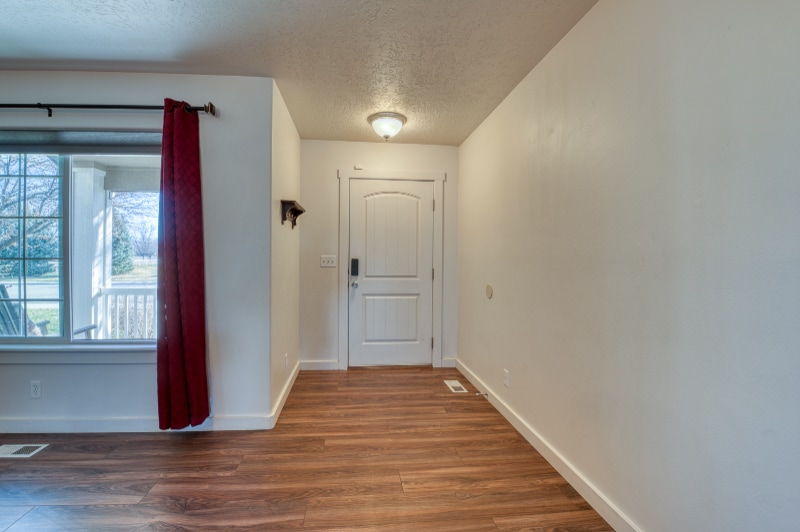 Building Photo - 6269 S Cheshire Ave