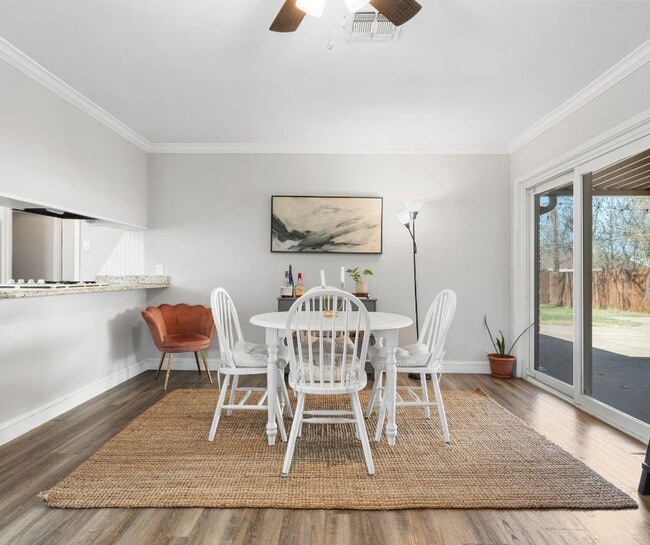 Building Photo - 6319 Wiethorn Dr