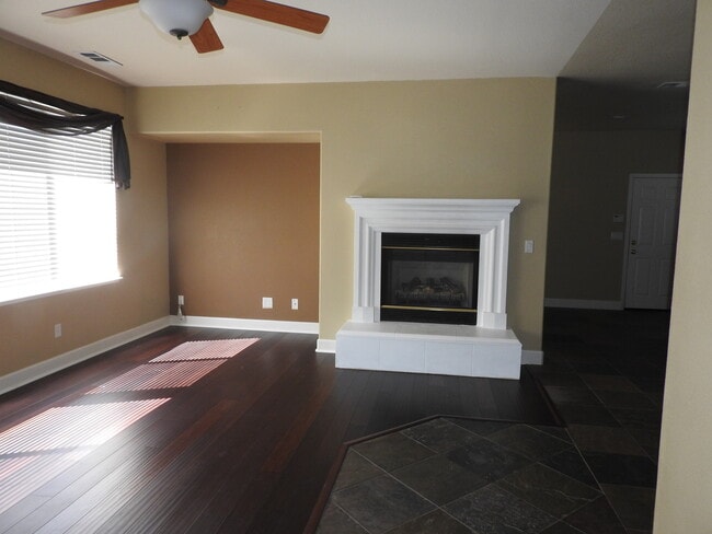 Building Photo - Gorgeous Home with Pool in Beautiful El Dorado Hills.