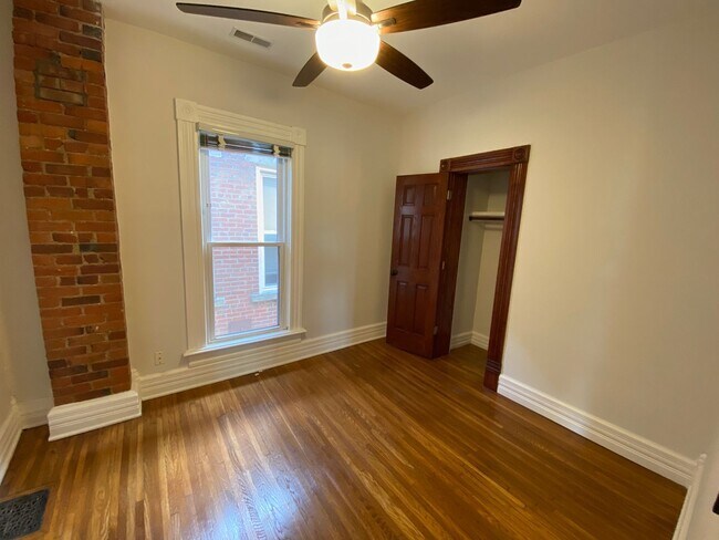 Building Photo - W King Ave 103-103.5 MLR