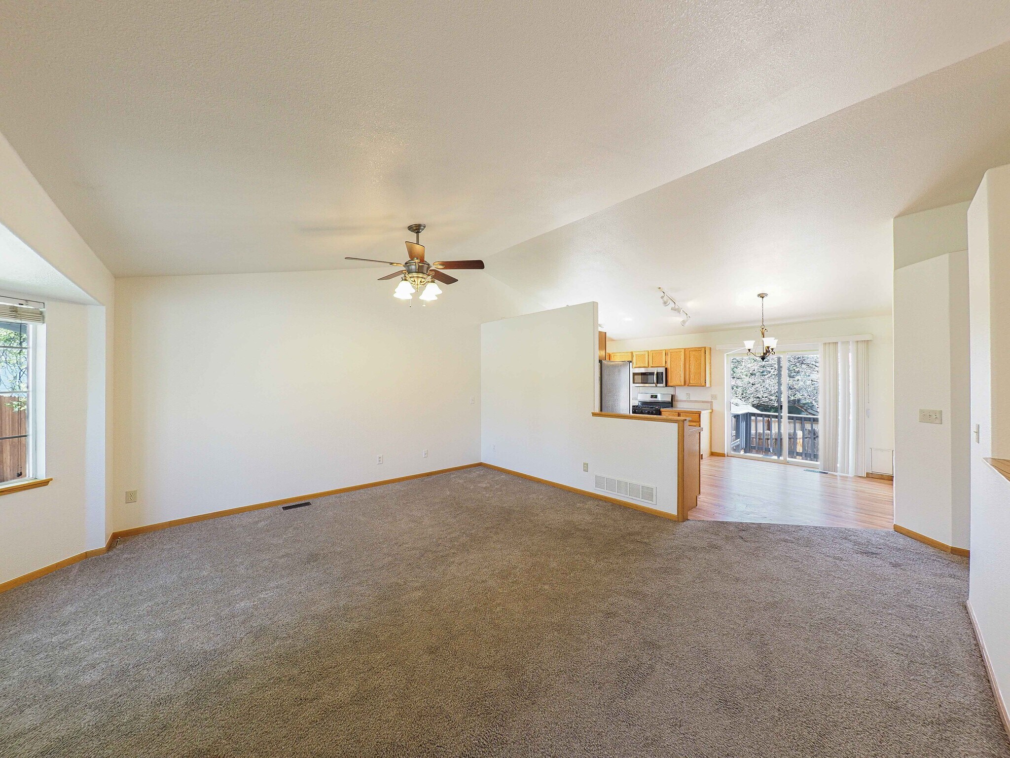 Building Photo - 1106 Timberline Ct