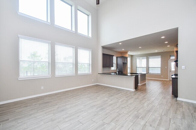 Building Photo - 14907 Fisher Reservoir Dr