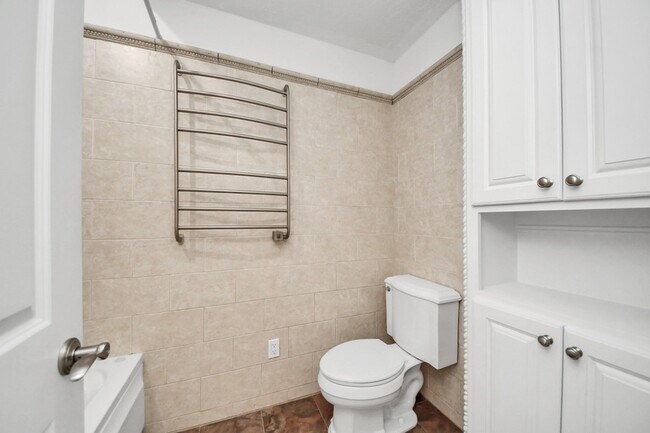 Building Photo - 4126 Pecan Bend Dr