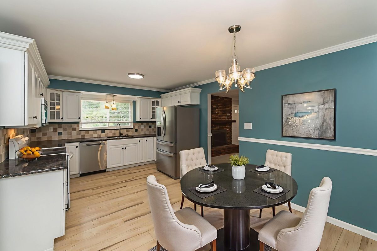 Building Photo - 15451 Duxbury Way
