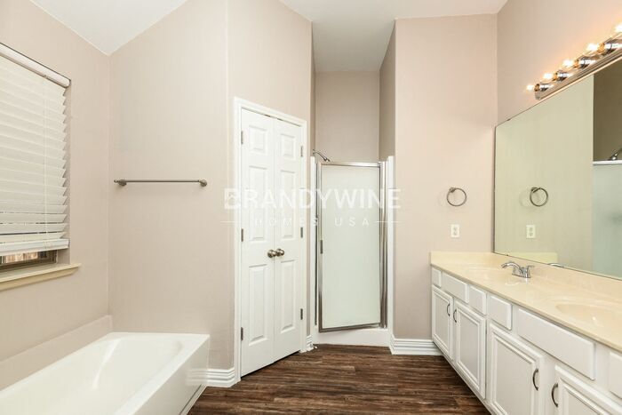 Building Photo - 4804 Deal Dr