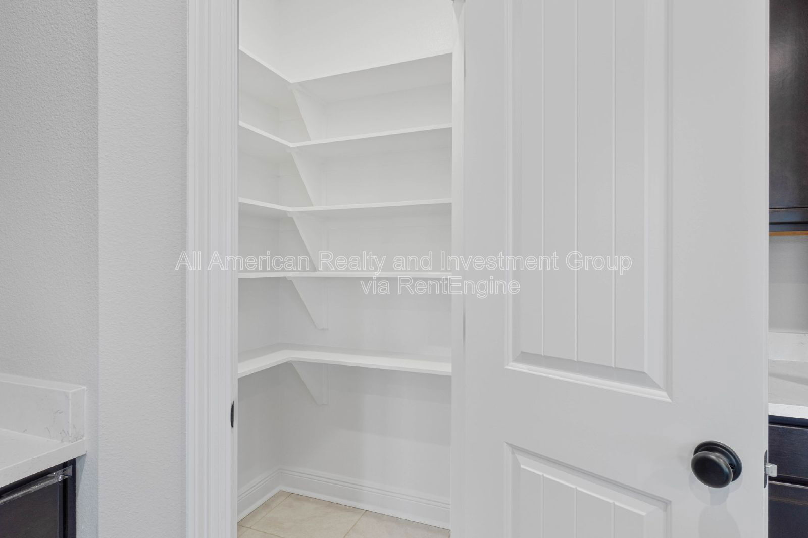 Building Photo - 189 Bon Ami Dr