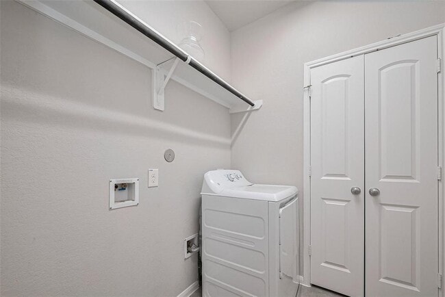 Building Photo - 24019 Prairie Glen Ln
