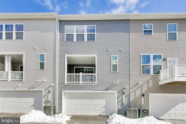 Building Photo - 11330 Meridian Hill Way