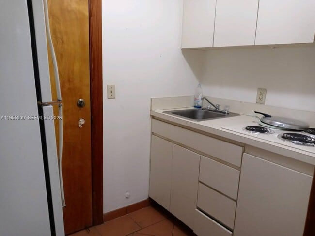 Building Photo - 3127 Coral Wy