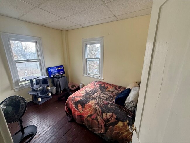 Building Photo - 67 Main St