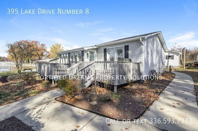 Building Photo - 395 Lake Dr