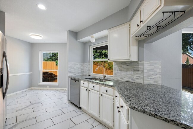 Building Photo - 128 Overbrook Dr