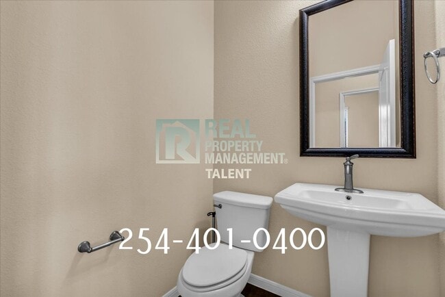 Building Photo - 10307 Bryson Dr