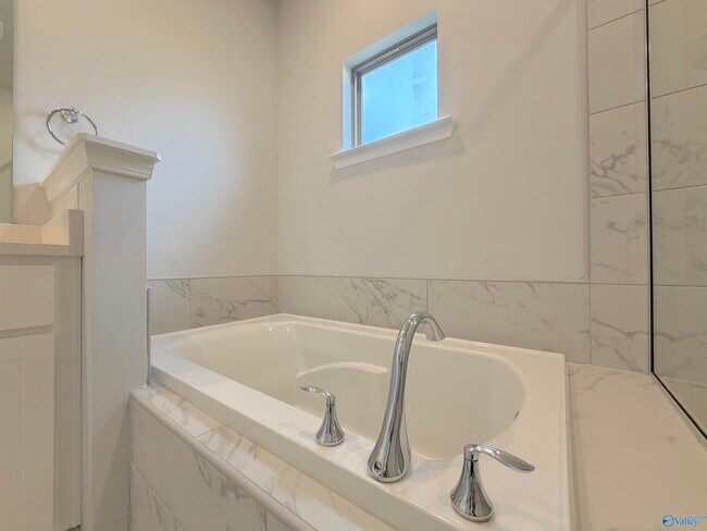 Building Photo - 11017 Wayland Rdg Dr